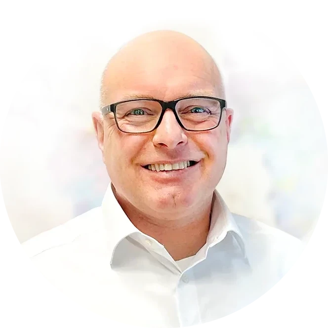 Thorsten_Weber_Portrait_rund_klein.webp
